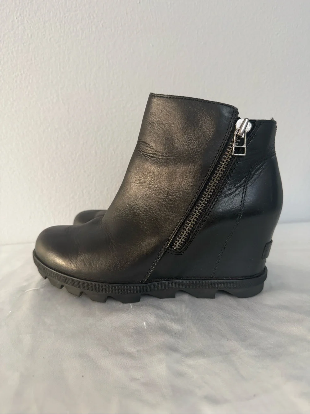 Sorel Black Leather Wedge Ankle Boot with Side Zip Detail